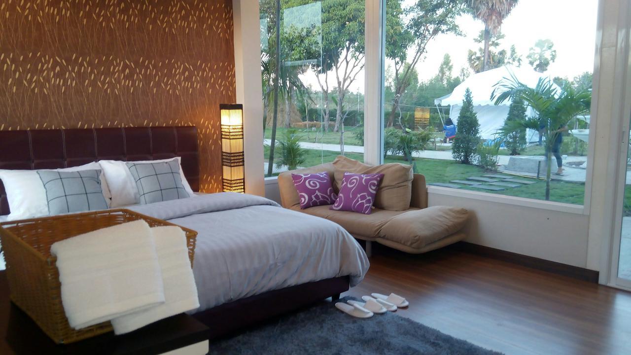Bluemoon Riverside Phibun Mangsahan Exterior photo