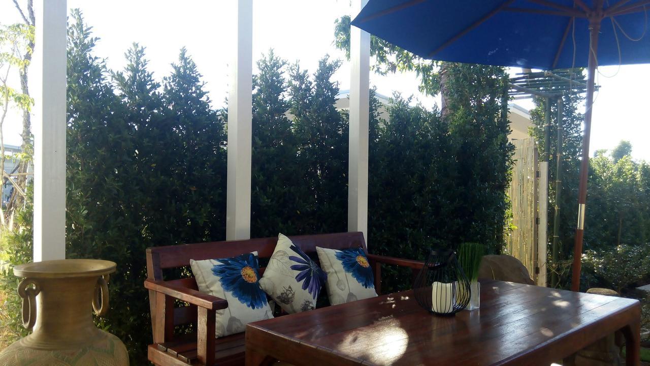 Bluemoon Riverside Phibun Mangsahan Exterior photo