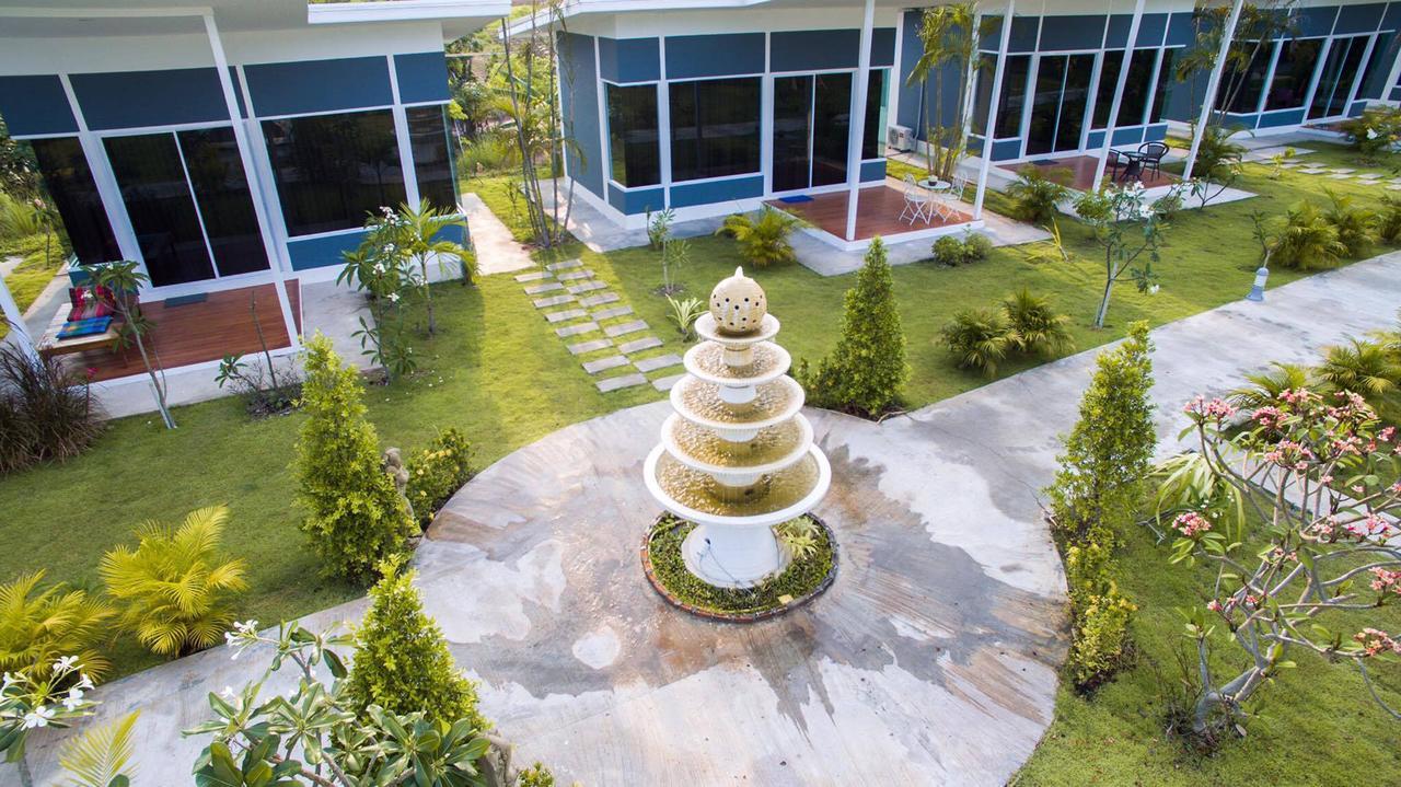 Bluemoon Riverside Phibun Mangsahan Exterior photo